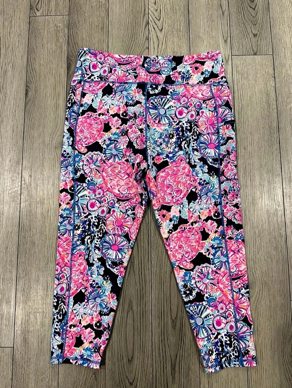 Lilly Pulitzer Luxletic Weekender High Rise Crop Legging Crop Leggings Pink & Bl